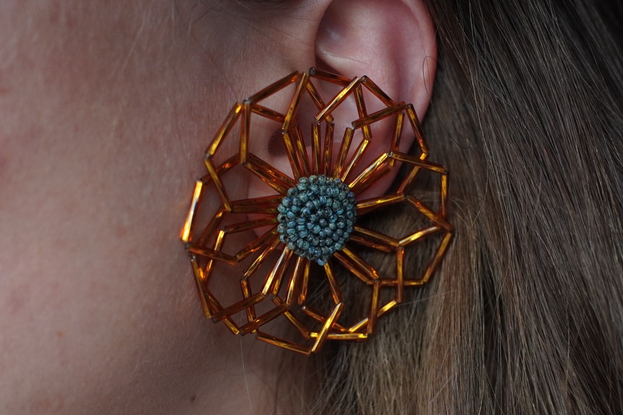 Amber sculptural bead earring