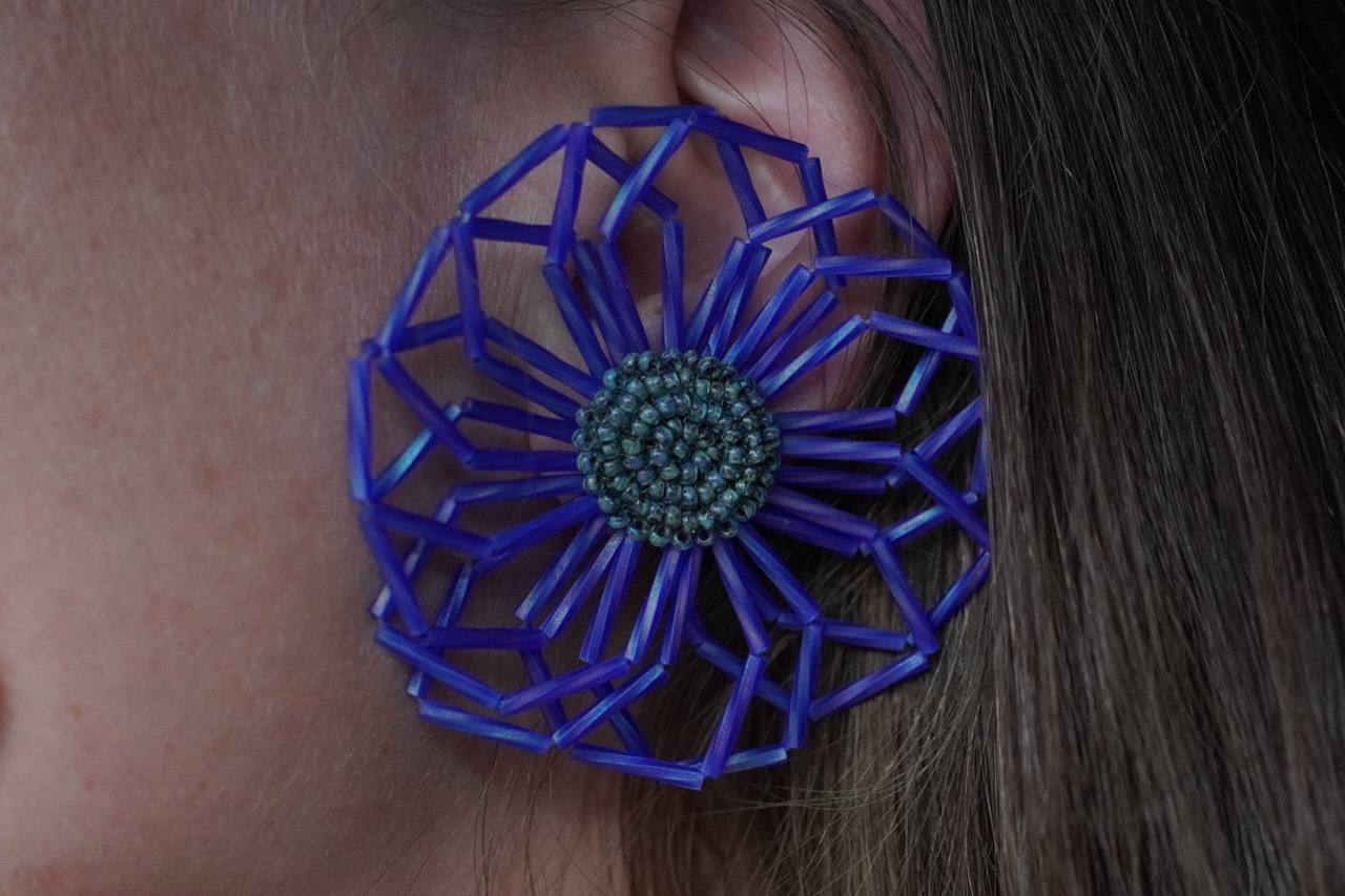 Violet sculptural bead earring